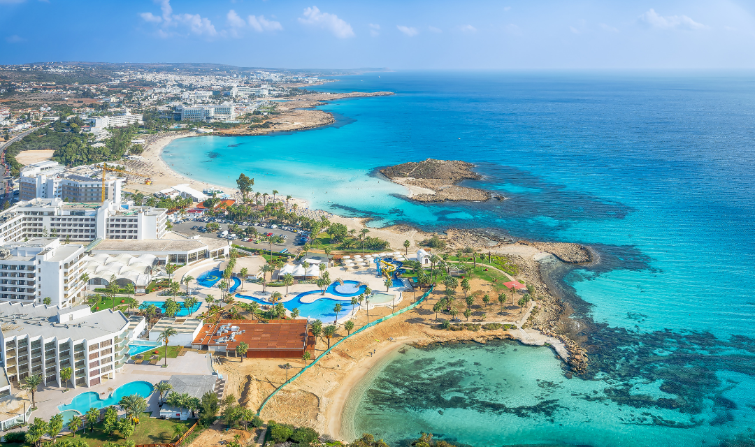 Cypr: strefa czasowa, godziny urzędowania i dni wolne od pracy