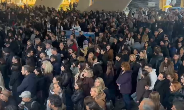 Cypr: Tysiące protestują w rocznicę tragedii w Tempi