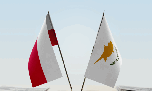 Polacy pokochali Cypr! Padła rekordowa liczba turystów z Polski